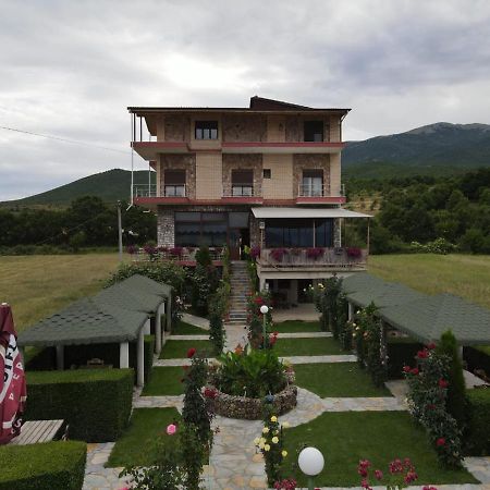 Hotel Restaurant Aleksander Korce Exterior photo